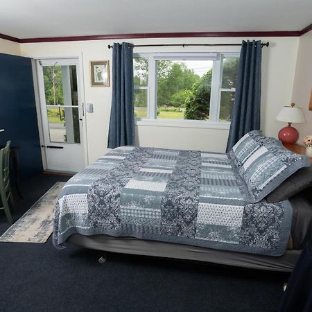 Governor'S Rock Motel Shaftsbury Extérieur photo