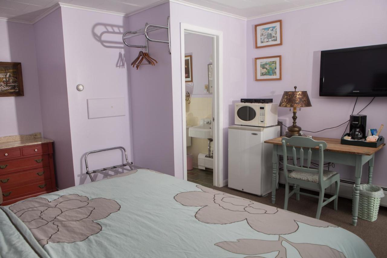 Governor'S Rock Motel Shaftsbury Extérieur photo