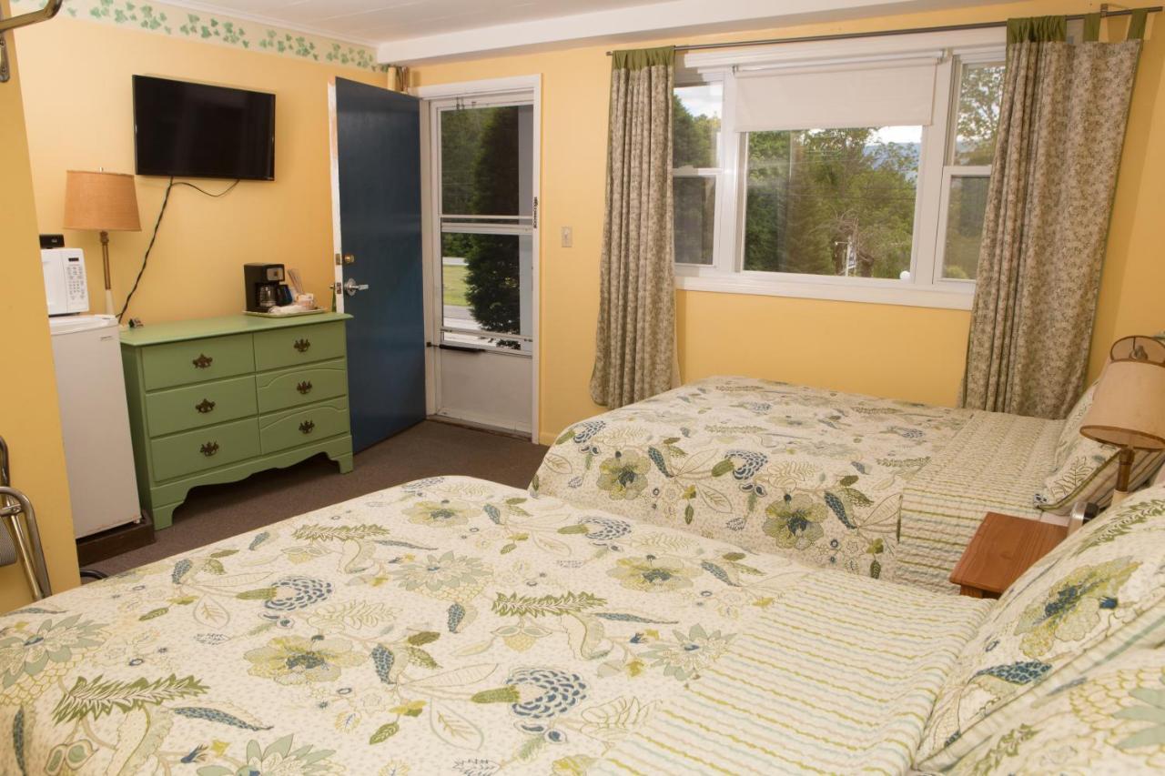 Governor'S Rock Motel Shaftsbury Extérieur photo